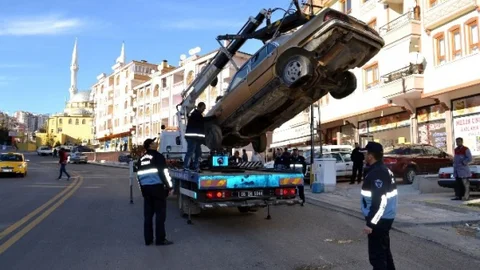 Keçiören'in Sokakları Hurda Araçlardan Kurtuluyor