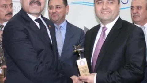 A.mümtaz Çoban Yılın Başarılı Ve Yatırımcı Belediye Başkanı Seçildi