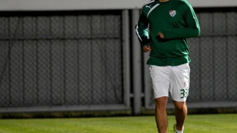 Bursaspor'da Ozan İpek Kadro Dışı