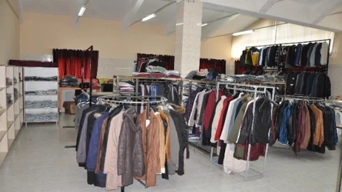 Tarsus'ta “Sosyal Market” Yoksula Kapılarını Açıyor