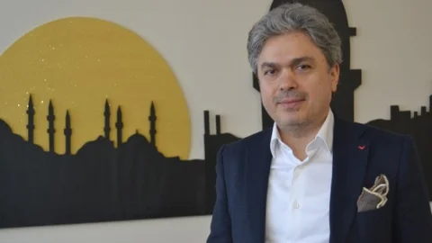 Meb Özel Eğitim Kurumları Genel Müdürü Yelkenci Prof. Dr. Üstün Dökmen'in Eğitim Seminerindeki Konuşmasını Eleştirdi