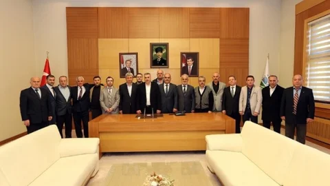 Başkan Toçoğlu “Ilçelere Yeni Sentetik Sahalar Kazandıracağız”