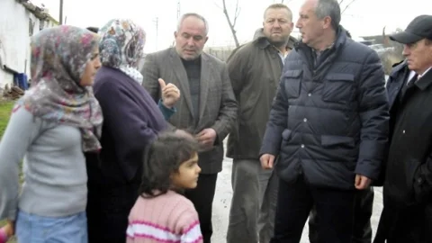 CHP'li İnce Yıkılan Seraları Gezdi