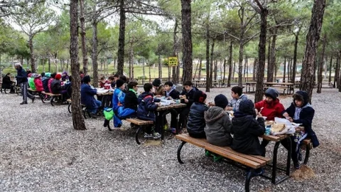 Şehitkamilli Yüzücüler Gençlik Kampında Moral Depoladı