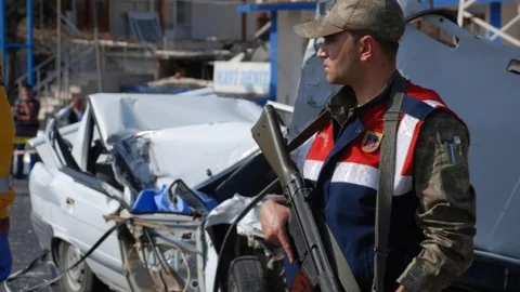 Sürücü Kalp Krizi Geçirdi Eşi Kazada Öldü