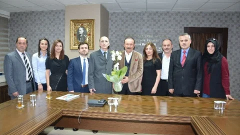 İzmit Belediye Başkanı Dr. Nevzat Doğan