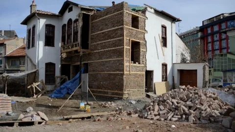 Meram'da Sarıgüzel Evi Restore Ediliyor