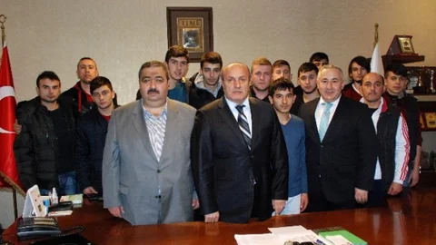 Şampiyon Voleybolcular'dan Arslan'a Ziyaret