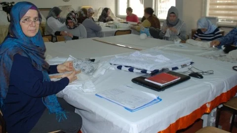 Şehitkamil Halk Eğitim Merkezi Çeşitli Branşlarda Kurslar Açmaya Devam Ediyor