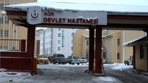 Ağrı'da yoğun bakım servisindeki hastaların sevk edilmesi