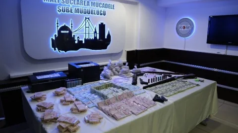 1,5 Milyonluk Sahte Para Operasyonu Polis Kamerasında