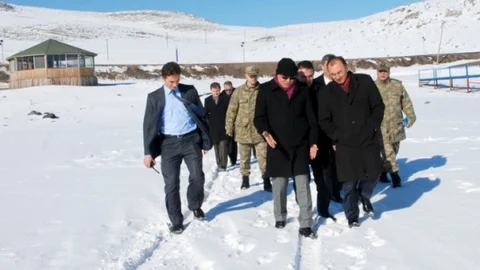 Ardahan Valisi Deniz Çıldır Gölünde İncelemelerde Bulundu