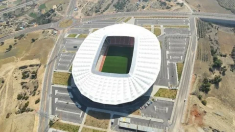 Mersin Stadı Maçlara Hazır