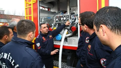 Personele Yeni İtfaiye Araçlarının Eğitimi Verildi