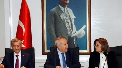 Gaziantep'te 5 Sağlık Projesi İçin İmzalar Atıldı