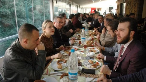 Eskişehir'de CHP'liler Toplantı Düzenledi