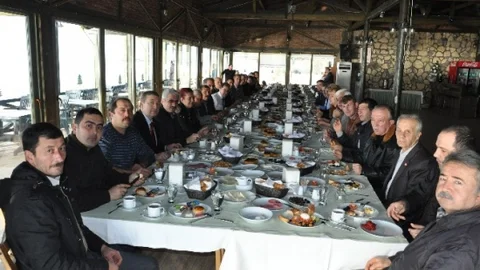 Başkan Saka Her Ay Muhtarlarla Bir Araya Geliyor