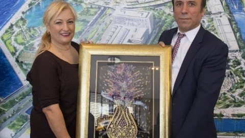 Genç “Yönetime Kadın Eli Değmeli”