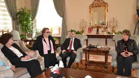 Dünya Kadınlar Konseyi Başkanı Schenk'ten Vali Bektaş'a Ziyaret