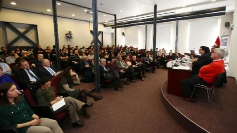 Syrıza'nın Zaferi Kadir Has Üniversitesi'nde Masaya Yatırıldı