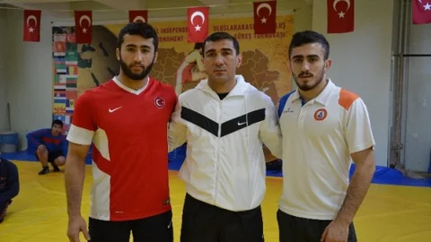 Kahramanmaraşlı Güreşçiler Türkiye Şampiyonu Oldu