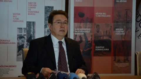 Agü'den Başkan Özhaseki'ye Fahri Doktora