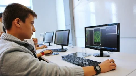 Gamelooper İle Lıvıng Lab'de Kış Okulu