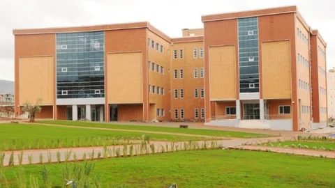 İlahiyat Fakültesi Artık Yeni Binasında