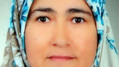 ''boşanalım'' Diyen 40 Yıllık Eşini Öldürdü