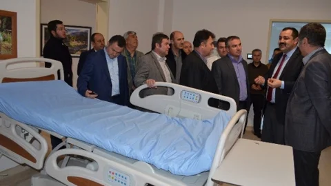 AK Parti İl Başkanı Sümer 52 Yataklı Hastanede İncelemelerde Bulundu