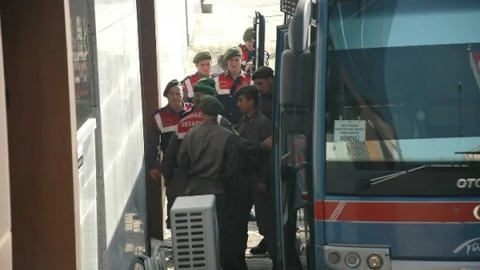 Emlak Milyarderi Anne Babasını Öldürmekle Suçlanan Sanık Psikiyatriye Sevk Edildi