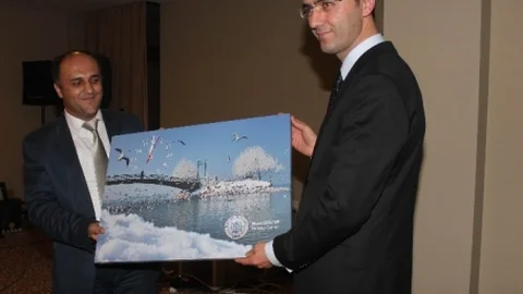 Beyşehir Cumhuriyet Başsavcısı Ve Hakim Eşi Onuruna Veda Yemeği