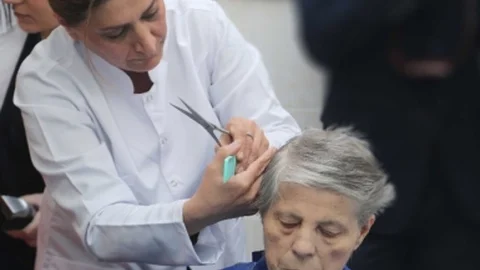 İlkadım'dan Yaşlılara Özel Bakım