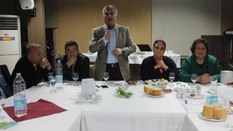 AK Parti'de Eski İl Başkanı Günnar Eski Yönetim Kurulu Üyeleri İle Yemekte Buluştu