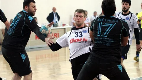 Kayseri Rainbow-Amasya Taşova YİBO hentbol maçı