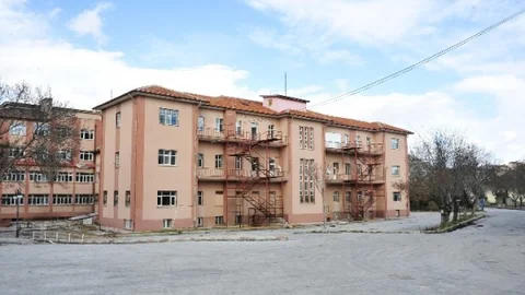 Eski Devlet Hastane Binasının Yıkımı İçin Hazırlıklar Başladı