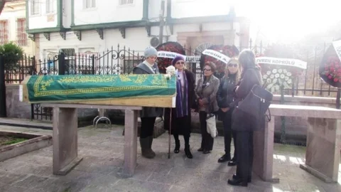 Dr.necati Etkin Gözyaşlarıyla Son Yolculuğuna Uğurlandı