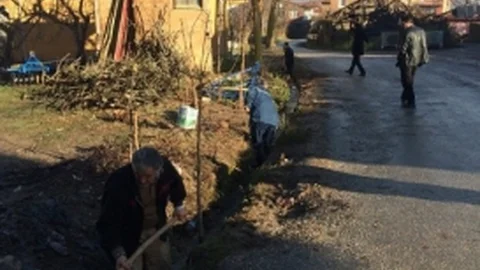 Eski Köylere Makyaj