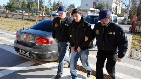 Viranşehir'deki Kobani Eylemlerinde Molotof Atan Şahıs Tutuklandı