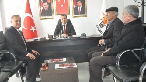 Osman Özet'ten AK Parti Kahta Teşkilatına Ziyaret