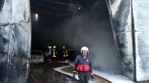 Mersin'de Akaryakıt Tankı Patladı 4 Yaralı