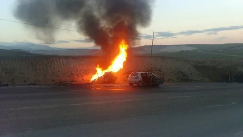 Çarpışan Otomobillerden Biri Alev Alev Yandı 1 Ölü 4 Yaralı
