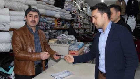 Polis Sahte Para Kalemi Dağıttı