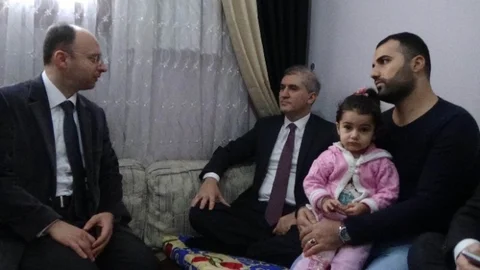 Sağlık Müsteşarından Şanlıurfalı Aileye Bebek Ziyareti