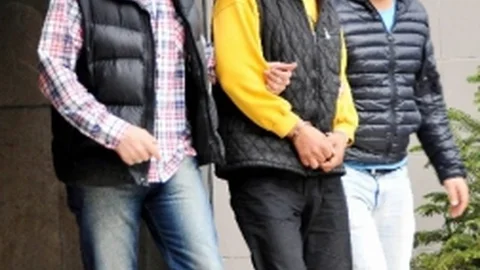 25 Yıllık Arkadaşını Kalpten Götüren Sanık Mahkeme Heyetini 2'ye Böldü