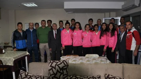 Adana Kürek Karması Köyceğiz'e 15 Sporcuyla Gitti