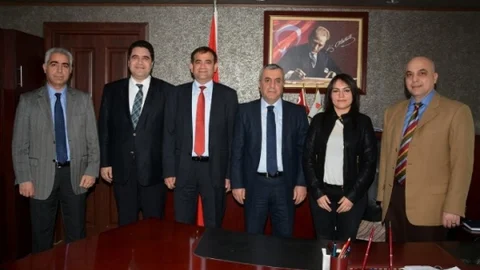 Adeo Evsel İlaç Atıklarını Toplamakta Kararlı