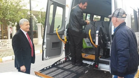 Urlalı Şoförler Engelli Vatandaşları Unutmadı