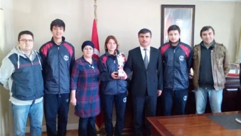 Bocce Takımından Özdemir'e Ziyaret