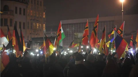 Almanya'da yabancı ve İslam karşıtı gösteriler